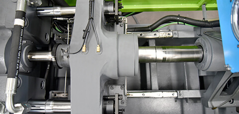 环亚集团DF注塑机-注射装置